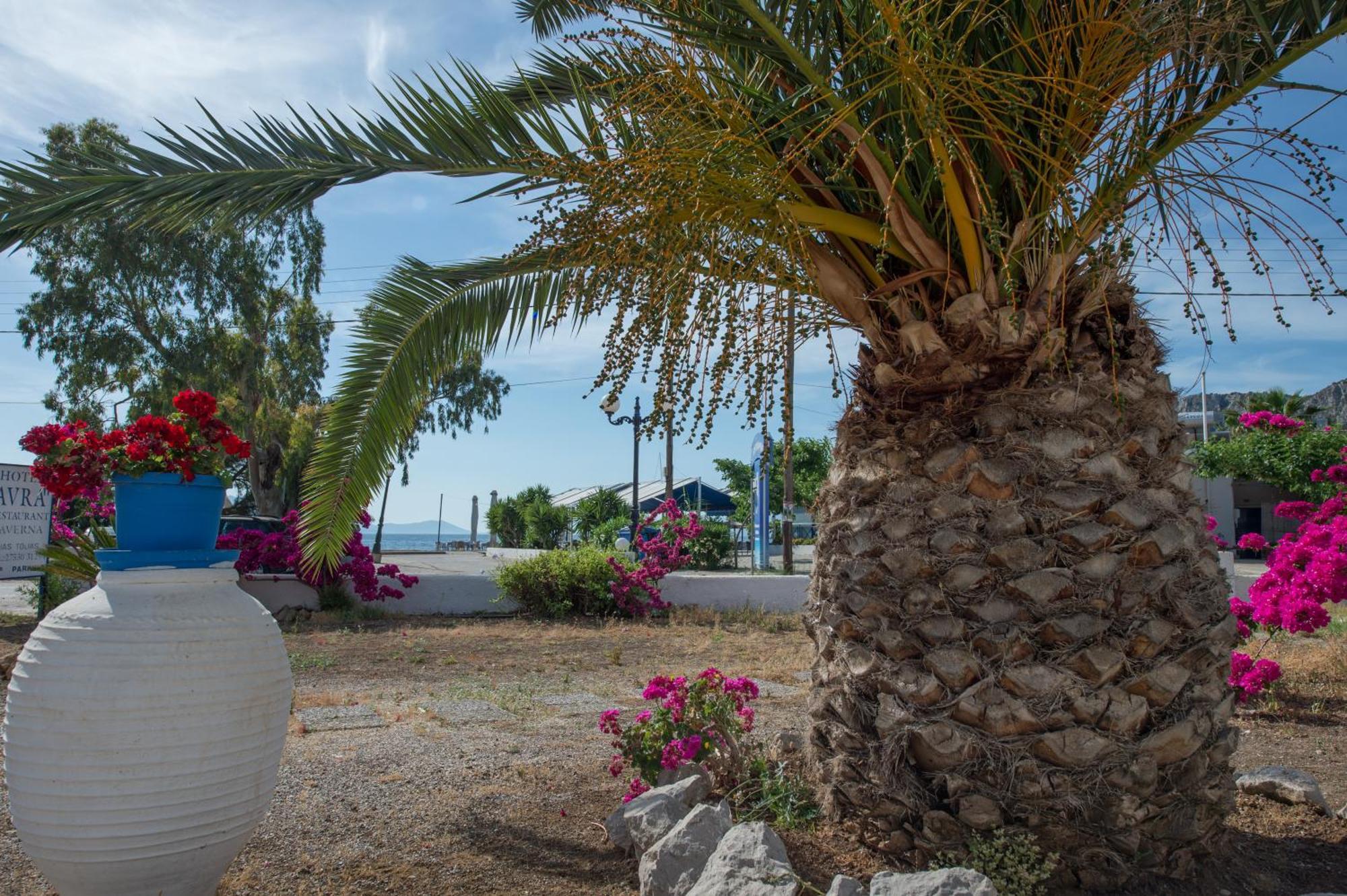 Hotel Avra Nea Epidavros Exteriér fotografie