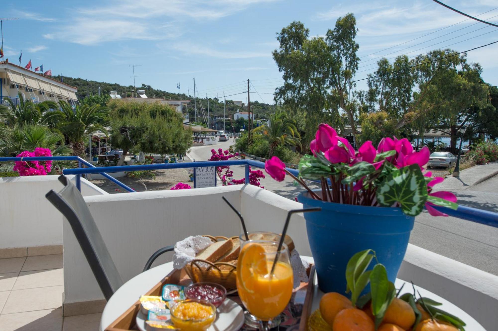Hotel Avra Nea Epidavros Exteriér fotografie